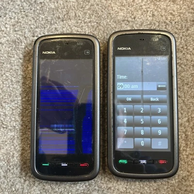 2x Nokia 5230 (Unlocked) 3G Smartphone working but with screen issues - Image 1 of 4