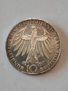 1972 GERMAN 10 DEUTSCHE MARK MUNICH OLYMPIC GAMES SILVER COIN. - Picture 1 of 4