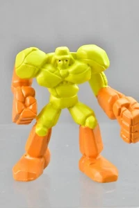 Monster Rancher Titan Golem Yellow #3 1.75" Vintage 1999 TCDT Playmates Mini - Picture 1 of 2