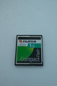 Fuji Fujifilm 100x 1GB Compact Flash (CF) Card - Picture 1 of 2