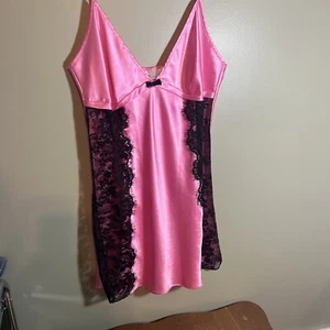 Victorias Secret Size M Pink Satin And Lace Slip Nighty - Picture 1 of 6