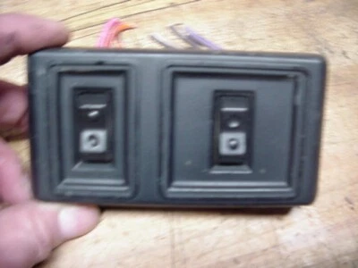 1986-1993 Dodge Ram, D150, Ramcharger Truck Van RIGHT Power Window / lock Switch - Image 1 of 2