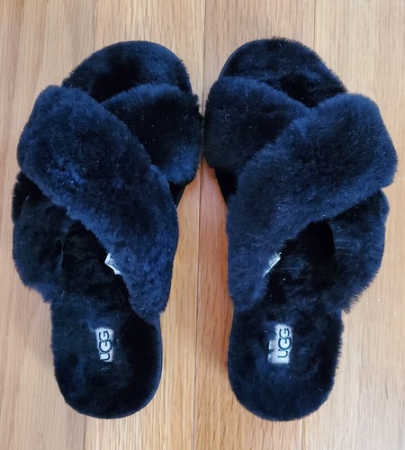 Sandalo scivolo Ugg's nero indossato una volta