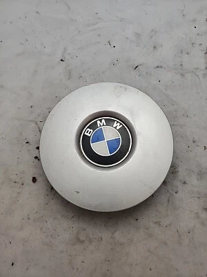 Tapa central llanta única BMW 525i 530i 540i 735i 750i 1989-1995 1178728 L2-4 Foto 1 de 4