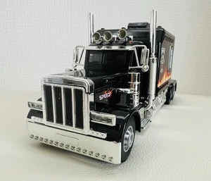 Peterbilt 389 1/24 Scale Diecast Alloy Model Truck - Picture 1 of 8