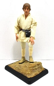 Star Wars Sideshow Exclusive Luke Skywalker Premium Format 0662/2500 - Picture 1 of 10
