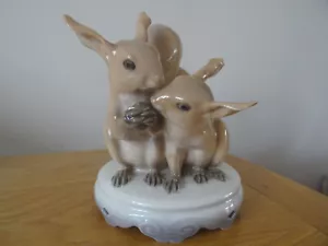 Feine königliche Kopenhagener Eichhörnchen Figur #416 - Bild 1 von 3