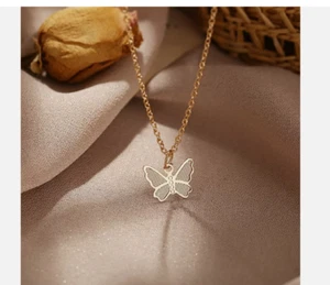 Simple Gold Plated Butterfly Pendant Necklace Clavicle Chain Women Jewelry Gift - Picture 1 of 4