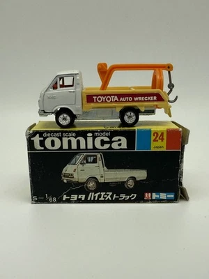 Tomica - Grúa Toyota Hiace Nº24 Caja Negra Escala 1:68 De Colección Hecha en Japón Foto 1 de 4