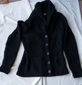 Ann Taylor Strickjacke Pullover Damen klein schwarz Knopfleiste Schalkragen gebraucht, in einwandfreiem Zustand - Bild 1 von 4