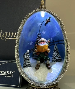 Silvestri Figments Iluminado Cuento de Navidad Papá Noel Adorno Bobbie T. Diorama Huevo - Imagen 1 de 15