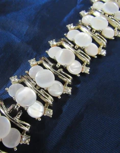 Vintage Goldtone Thermoset Lucite Link Bracelet - Picture 1 of 5