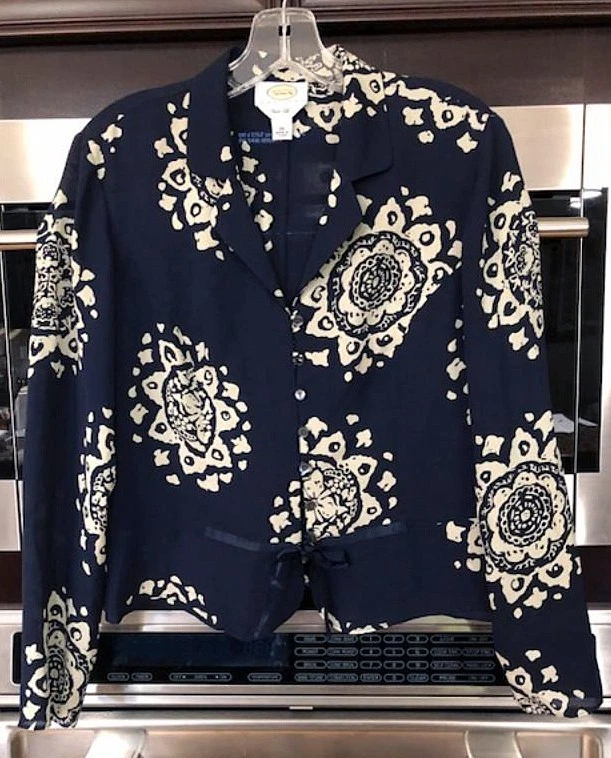 Talbots Pure Silk Blouse Women Floral Button up Top Peplum Shirt Petite 10 NWOT - Image 1 of 4