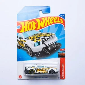 2022 HOT WHEELS #146 - 2005 Ford Mustang (White #3 Spoiler Alert - Long Card) - Picture 1 of 1