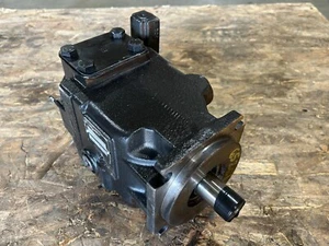 Neu Danfoss 83026701 JRLS75CPC14NNNNN3K4-NEA2NNNJJJ Hydraulikpumpe - Bild 1 von 6