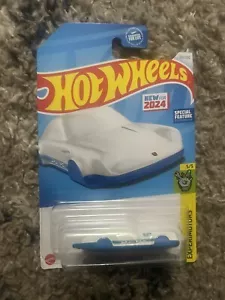 Hot Wheels 2024 Porsche 911 Carrera Keychain White Experimotors 5/5 Brand New - Picture 1 of 2