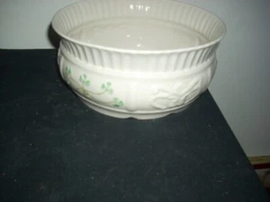 "Ciotola frutta Belleek Nadine Millennium 2000 trifoglio irlandese fine Cina unica 8" - Foto 1 di 2