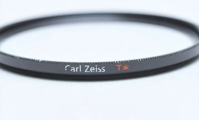 Sony VF-77MPAM 77mm Carl Zeiss T* MC Protector Lens Filter - Image 1 of 2
