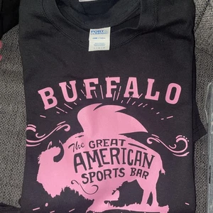 Buffalo Wild Wings Breast Cancer Awareness Employee Sample Tee Size L Black - Picture 1 of 3