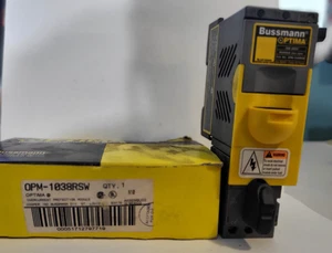 Bussmann OPTIMA OPM-1038RSW 30A 600V Fuse Holder w/ Switch 3-Pole NOB - Picture 1 of 1