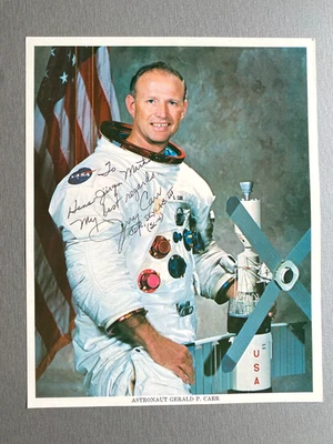 GERALD P. CARR (†2020) Astronaut signed  NASA-Autogrammkarte 20x25 Autogramm - Bild 1 von 2