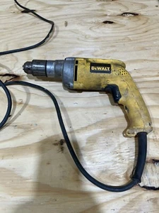 DEWALT DW235G 1/2" Variable Speed Corded Drill (TOOL ONLY) Tested - Picture 1 of 5