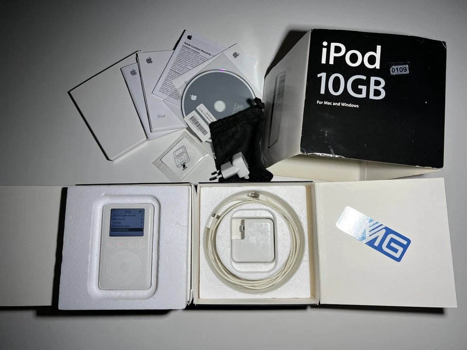 Apple iPod classic 3. Generation 10 GB 3rd Generation 3G 2003 A1040 M8976D/ #109 - Bild 1 von 4