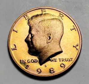 Kennedy de la década de 1989 tono a prueba de medio dólar sin circular #C6034 - Imagen 1 de 2
