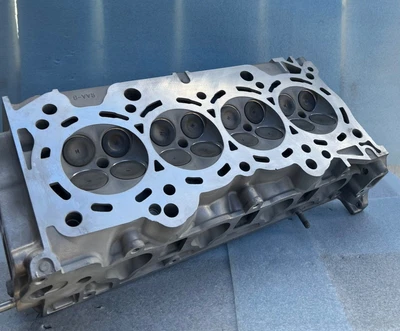 Cabezal Honda Element Accord 2.4 2006-2011 DOHC FUNDIDO #RAA con válvula y resortes solamente Foto 1 de 4