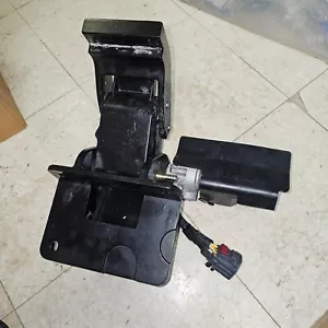 2021-2024 GMC Sierra Chevy Silverado 25-3500 Passenger Side Assist Step Motor OE - Picture 1 of 2