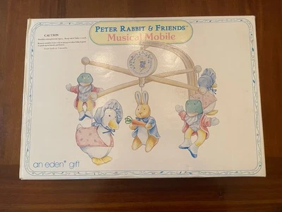 De colección 1993 Peter Rabbit & Friends Musical Móvil Guardería 44300 Bebé Foto 1 de 4