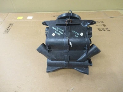 RISCALDATORE FORD ESCORT MK2 IN BUONO STATO (2 X VELOCITÀ FUNZIONANO, NO CAVI) - Immagine 1 di 4