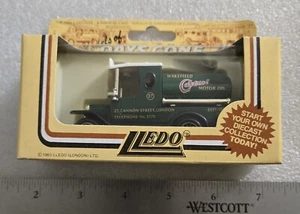 Vintage Lledo Days Gone Ford Model Truck Lorry Van Tanker Castrol 1:64 - Picture 1 of 4