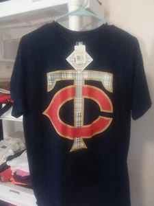 Minnesota Twins Baseball Dark Blue Red Gold trom Medium T-Shirt NWT - Picture 1 of 5