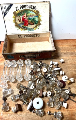 Vtg. Mixed LOT of Cabinet Door Drawer Ornate Pull Knobs Hardware Glass & Porcela Cover