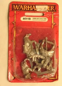 Warhammer Dark Elf Cold One Knights Standard Games Workshop 8511B (30589) 1997 - Imagen 1 de 4