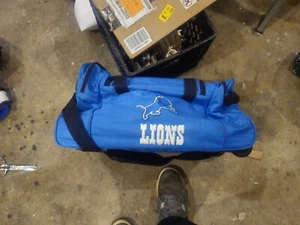 Nfl Detroit Lions 27"  Rolling Duffel Bag Plastic Cooler Lining.  - Picture 1 of 10
