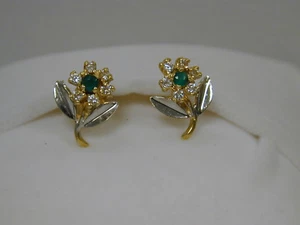 FINE ESTATE CUSTOM 18K 2 TONE GOLD NATURAL EMERALD & DIAMOND FLOWER EARRINGS - Picture 1 of 5