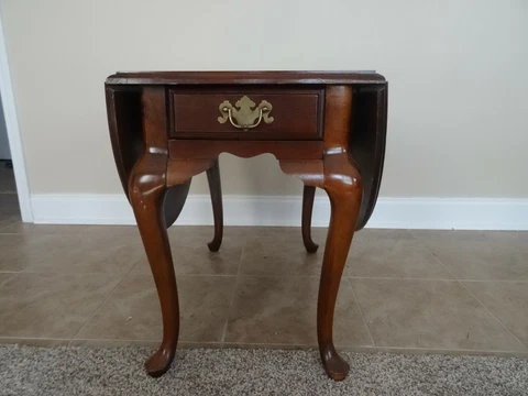 Vintage Traditional Queen Anne Drop Leaf Accent Table Solid Wood Cover