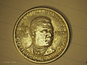 1946 D Booker T Washington Commemorative Half - Picture 1 of 2