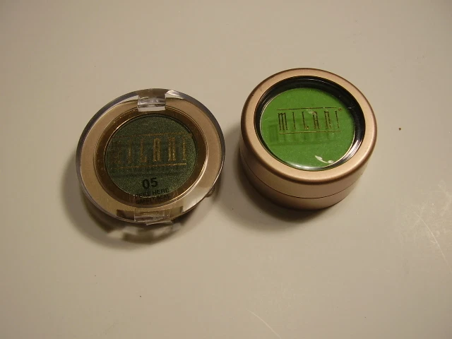 Milani Powder Eye Shadow for Professional Looking Results - Image 1 of 1