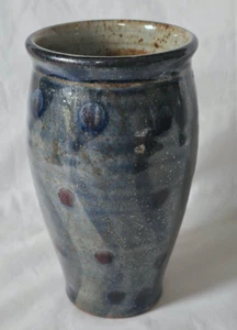 Studio pottery Selbourne vase, by Robert Goldsmith - Picture 1 of 10