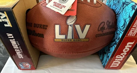 Wilson NFL Football Super Bowl LIV Buccaneers and Chiefs in Tampa - NIB Cover