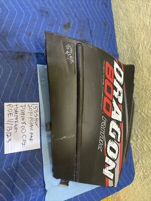 Protector de cubierta de panel lateral derecho Polaris Dragon Rmk 800 2010 153 Foto 1 de 4