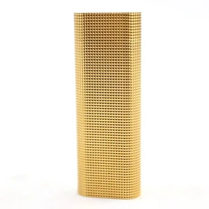 Encendedor de gas Cartier dorado con patrón de diamante ovalado hecho en Suiza sin caja probado JP - Imagen 1 de 7