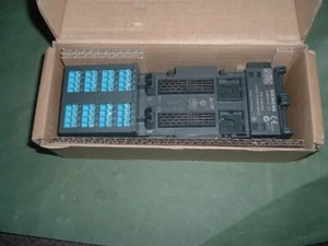 SIEMENS....  6ES7193- 7CA00- 0AA0 ..........TERMINAL BLOCK NEW CUT SEAL PACKAGED - Picture 1 of 1