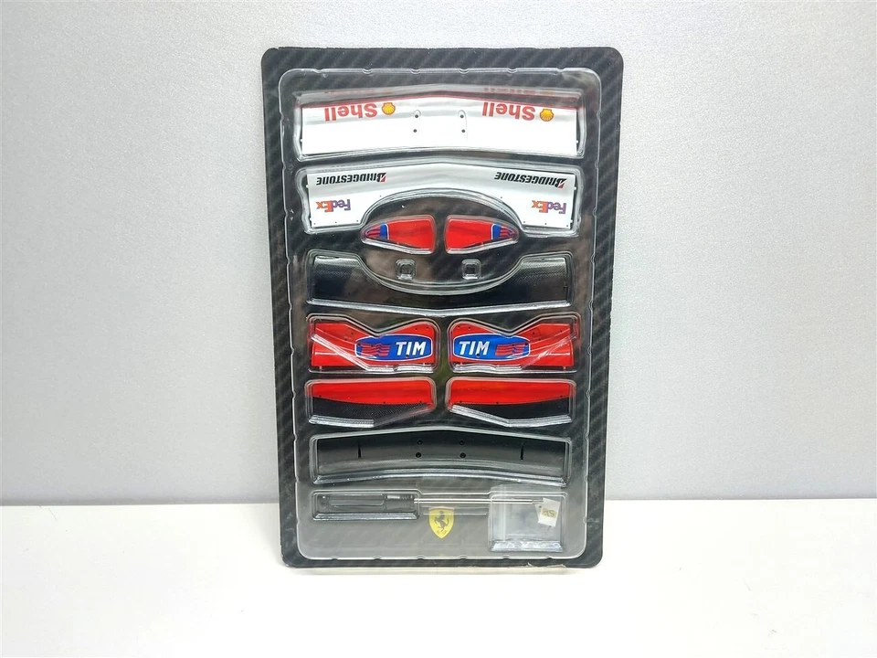 Ferrari F2000 scala 1/8 - Centauria Prima 1ª Uscita - Ala Anteriore Alettone - Immagine 1 di 4