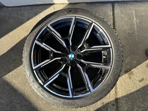 BMW JANTE avec roue 19" M rayons Y 859M, 55/40 R19 98V XL (arrière) noir - Photo 1 sur 4