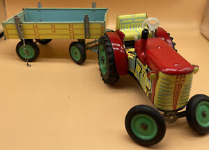 VINTAGE OLD RARE WIND-UP TIN TOY TRACTOR AGRIMOTOR KDN AND TRAILER Farm Vintage