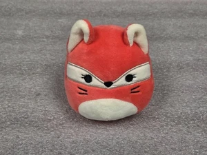 SQUISHMALLOWS - FIFI DER FUCHS - ROSA - PLÜSCH - ARTIKEL# 350719 - UPC# 734689440955 - Bild 1 von 4